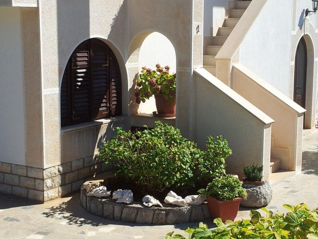 Apartments Franjo Mali Lošinj Zewnętrze zdjęcie