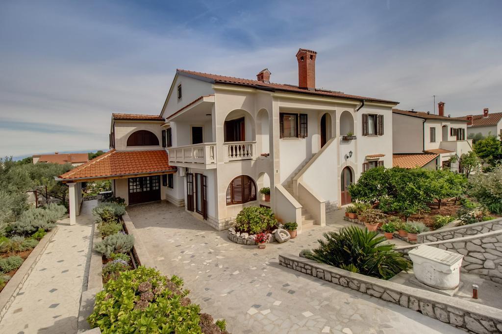 Apartments Franjo Mali Lošinj Pokój zdjęcie